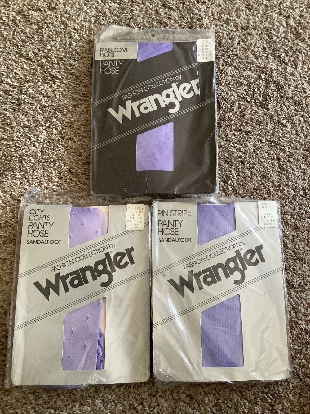 Lot of 3 WRANGLER Fashion Collection PANTYHOSE Lilac Size B Nylons NEW